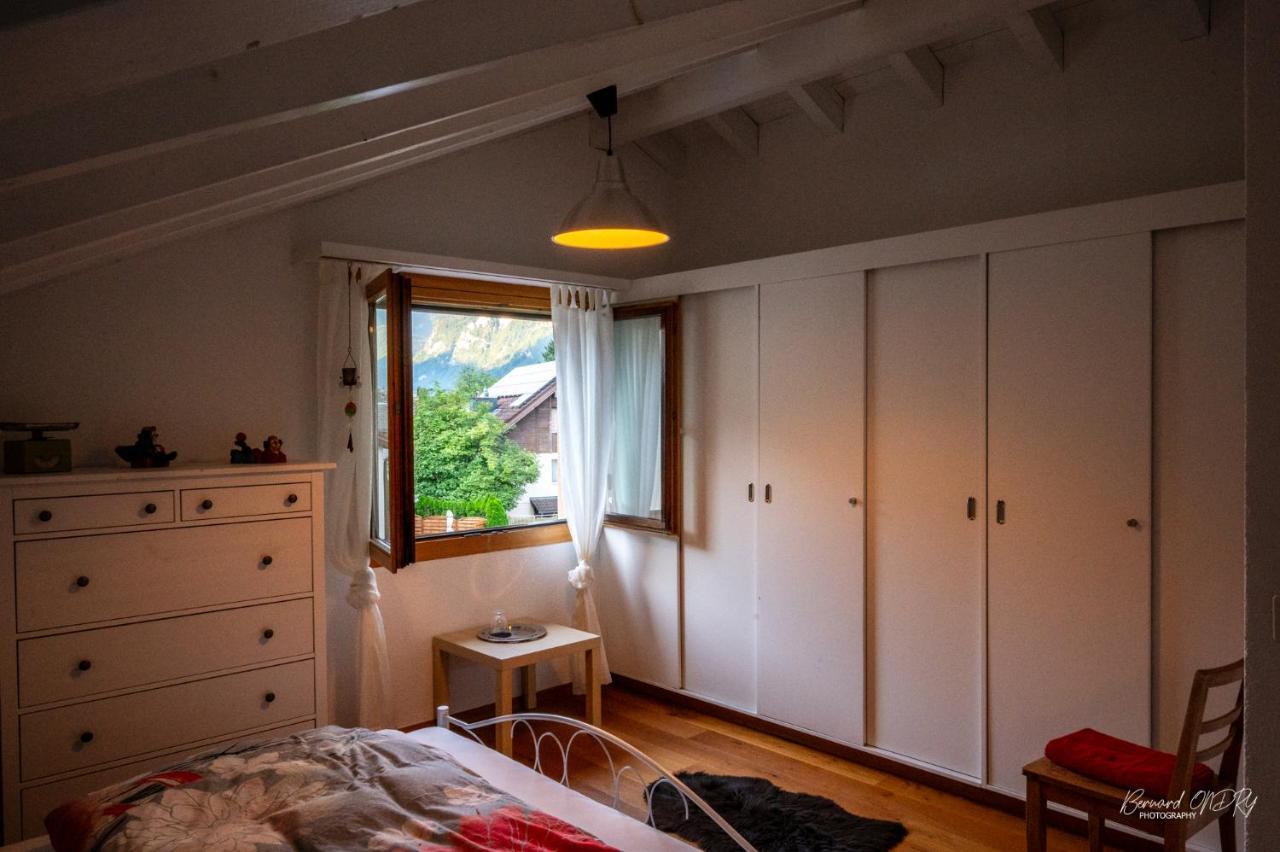 Zimmer Mit Eigenem Badezimmer Nafels Екстер'єр фото